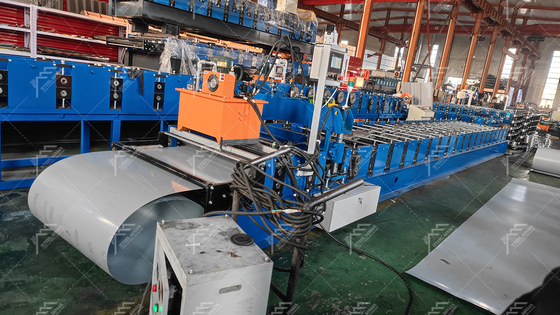 3T máy cắt thủy lực mái nhà tấm cuộn hình thành với hệ thống điều khiển PLC
