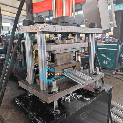 Thép độ dày 0,8mm khác biệt đúc màn tròn cửa Rolling Profile Roll Forming Machine