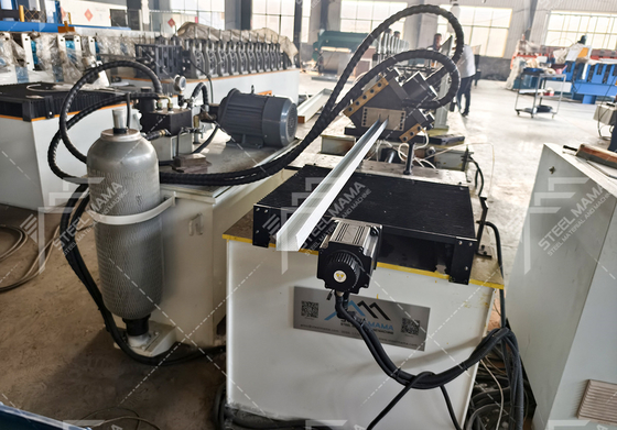PLC Máy tạo cuộn kim loại tự động và đường ray cho sản xuất lưới trần nhà C U L T