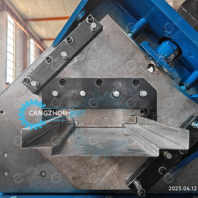 Tự khóa hai đầu thép kẽm 1.2mm Độ dày thép khung cửa cuộn hình máy